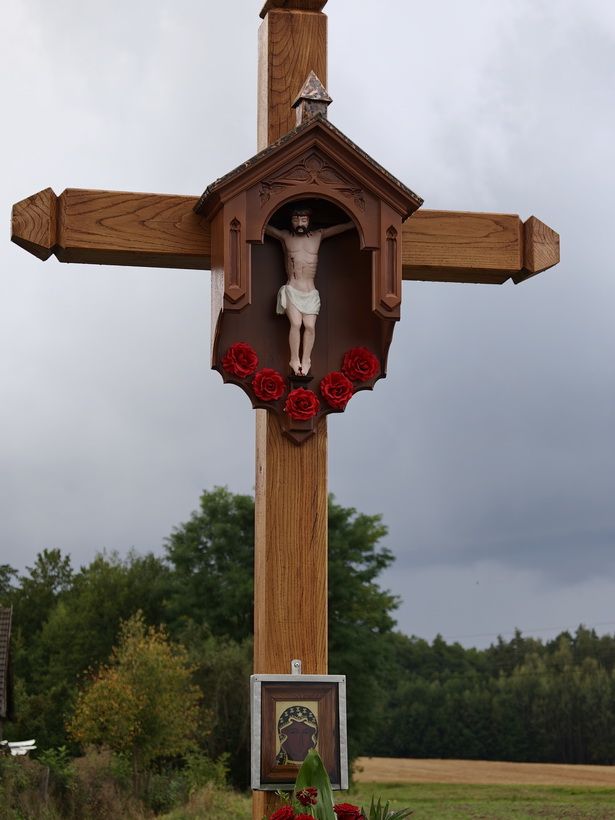 Poświęcenie Krzyża na Zajączkowicach